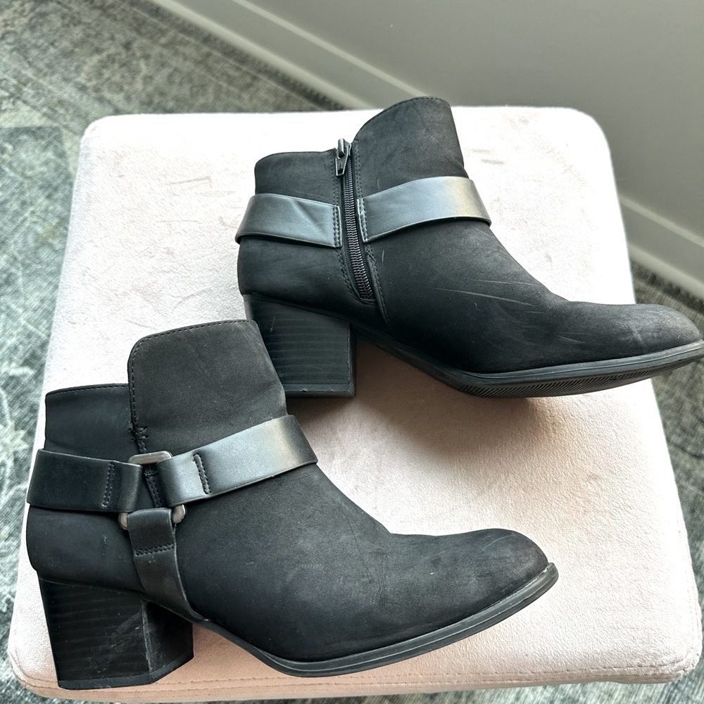 Mossimo booties - size 9